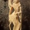 Sculptura deosebita realizata integral manual din lemn de crocodil
