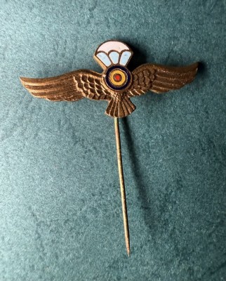 Insigna parasutism sportiv tip pin anii &amp;#039;60-&amp;#039;70 foto