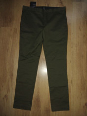 Pantaloni H&amp;amp;M kaki marimea 54 slimfit foto