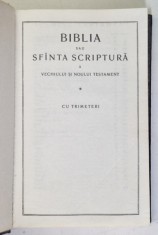 BIBLIA SAU SFANTA SCRIPTURA A VECHIULUI SI NOULUI TESTAMENT , CU TRIMETERI , EDITATA DE RUMANIAN BIBLE , 1992 * MICI DEFECTE