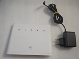Router Wireleless Huawei B311-221, SIM LTE, 4G, 1500 Mbps - poze reale