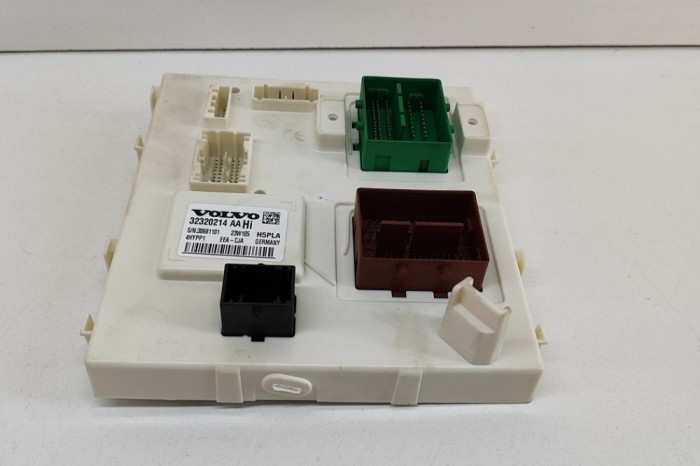 Modul de confort VOLVO XC40 536 2023 OEM: 32320214,32320214AA 26250812