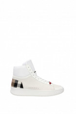 Sneakers Burberry foto