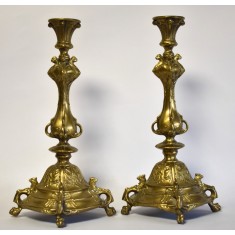 Pereche sfesnice alama ambutisata - model deosebit Grifoni / Vulturi - secol XIX