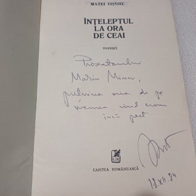 INTELEPTUL LA ORA DE CEAI- MATEI VISNIEC CU DEDICATIE SI SEMNATURA-1984 foto