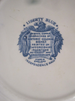 LIBERTY BLUE INDEPENDENCE HALL PLATE MADE IN ENGLAND VINTAGE foto