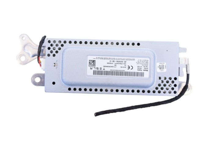 Alt modul de control TESLA MODEL 3 2023 OEM: 1079755-00-E 24927181