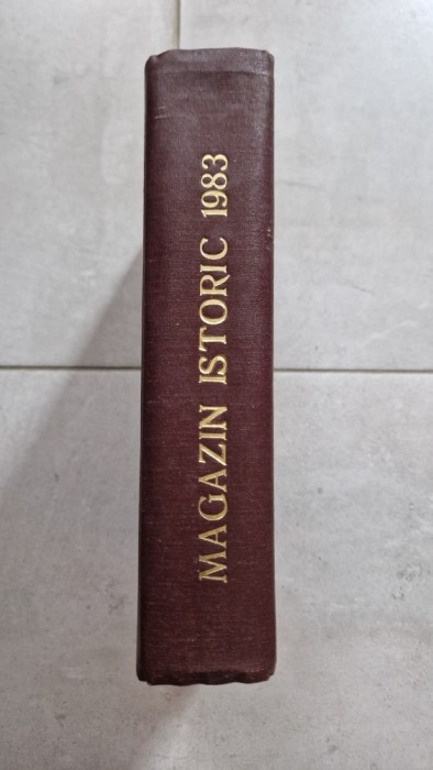 MAGAZIN ISTORIC 1983 (12 numere, complet)