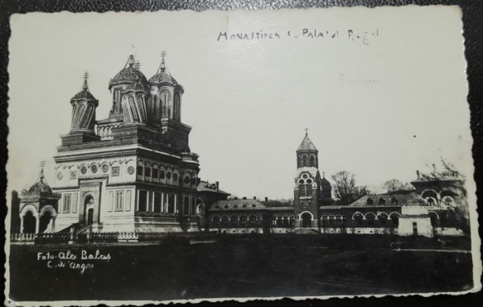Carte postala, Curtea de Arges, Manastirea si Palatul Regal, perioada interbelica