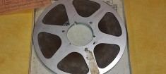 Cutie SCOTCH. rola metalica ( prinde magnetul ) 27 cm cu banda pt. magnetofon pe bon scrie 1967