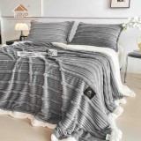 Cumpara ieftin Patura cocolino cu blanita alba 200x230cm,cu fermoar,doua fete de perna 50x70cm,gri deschis- F135