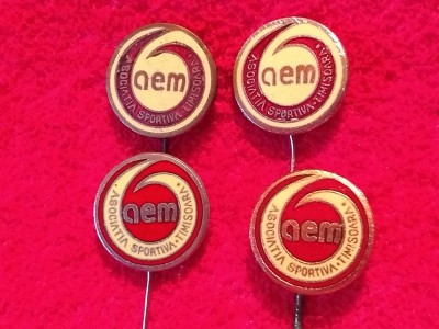 Lot 4 insigne fotbal - AS &amp;quot;AEM&amp;quot; TIMISOARA foto