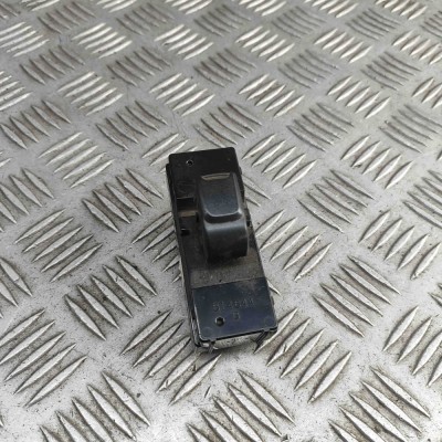 Buton geam ușă dreapta spate ISUZU D-MAX I TFR, TFS 2009 OEM: 8-97403-893-0 | 32052176 foto