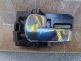 M&acirc;ner interior crom ușă față st&acirc;nga Nissan Qashqai, QASHQAI (J10, JJ10)	 - [2007 - 2013]