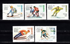 A12 S2 8 - Timbre foarte vechi - Laos - sporturi de iarna