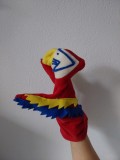 Marioneta teatru de papusi, papusa manuala, papagal, pasare colorata