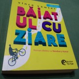 Cumpara ieftin BAIATUL CU ZIARE-VINCE VAWTER