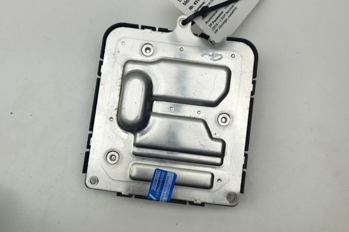 Unitate de control lumini LED VOLVO XC90 II 2024 OEM: 32337412 | 31210601