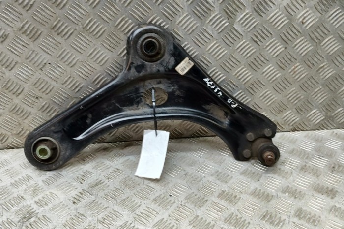 Braț inferior dreapta față CITRO&Euml;N C3 III SX 2023 OEM: 9670771480 23857415
