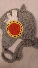 XC Caciula lucrata manual -cu codite - model gainusa- adulti si adolescenti