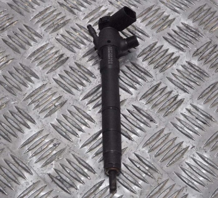 Injector de combustibil AUDI A4 8K2, B8 2013 OEM: 04B27728363983AA 2255173