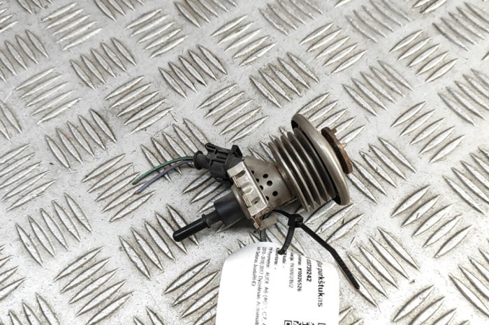 Injector AdBlue AUDI A6 4G2, C7, 4GC 2017 OEM: 4H0131113A,04440210343 | 30739242