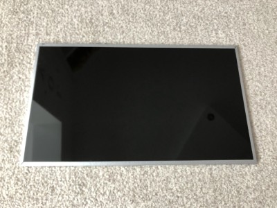DISPLAY LAPTOP 15,6 LED 40 PINI SAMSUNG LP156WH4 1366X768 HD foto