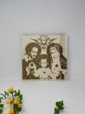Tablou religios cu familia crestina din lemn gravat fata-verso