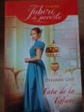 FATA DE LA TIFFANY-DEANNE GIST