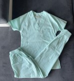 Uniforma medicala Lotus ca noua