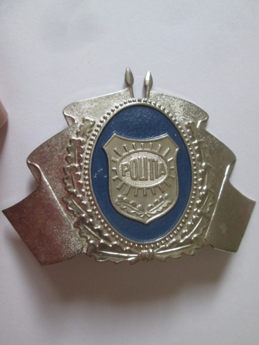 Semn de arma /cuc cascheta nou Politie anii 90,dimensiuni:93 x 67 mm