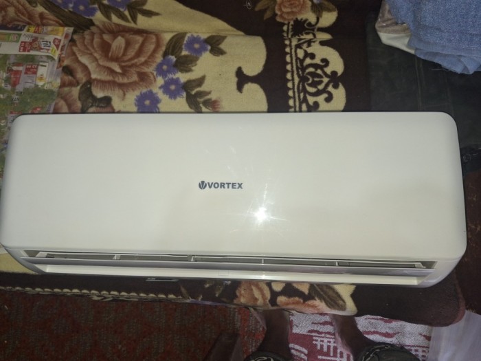 Aparat aer conditionat vortex. VAI1221FA