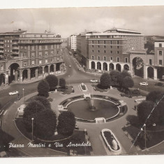 IT2-Carte Postala-ITALIA- Bologna, Piazza martiri e Via Amendola, circulata 1971