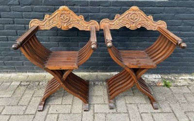 Scaune romane vechi foto