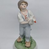 Baiat cu gasca - bibelou portelan romanesc vechi, vintage - Alba Iulia