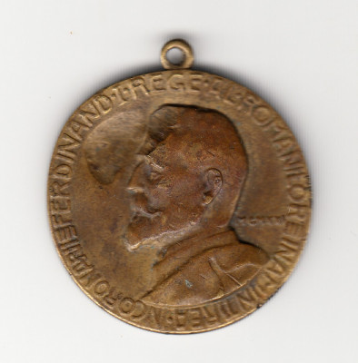 Medalia In amintirea incoronarii Ferdinand I rege al romanilor - 1921 foto