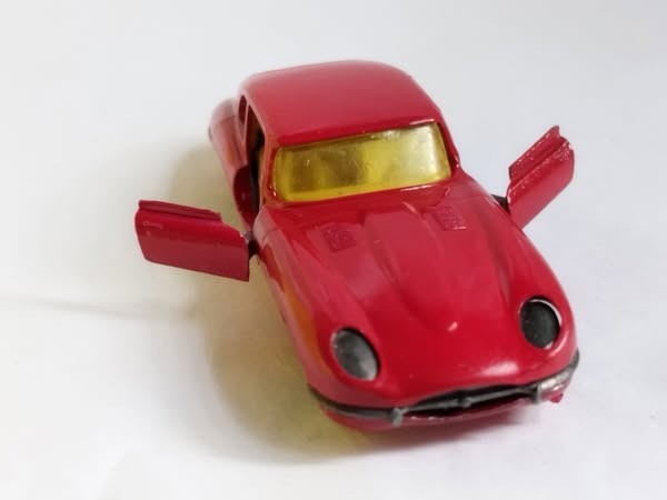 bnk jc Siku V294 Jaguar E 2+2c