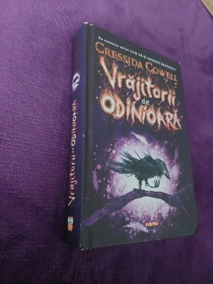 VRAJITORII de ODINIOARA,Cressida Cowell,Autoarea seri CUM SA TI DRESEZI DRAGONUL foto