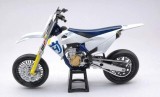 Model Moto Maisto Husqvarna FS 450 Supermoto Scala 1:12