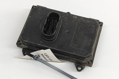 Unitate de control lumini xenon VW TOUAREG 7P5 2015 OEM: 8U0941329 30370811 foto