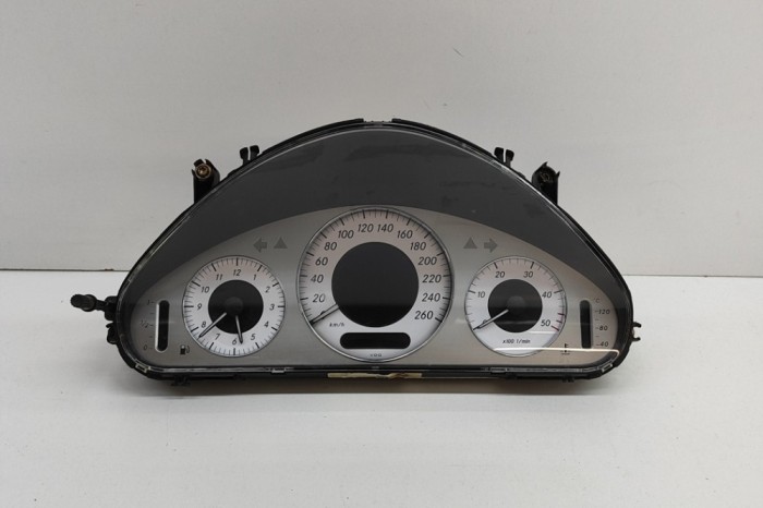 Ceas de bord MERCEDES-BENZ E W211 2002 OEM: A2115403611 27905563