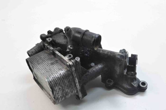 Răcitor de ulei OPEL VIVARO Combi J7 2011