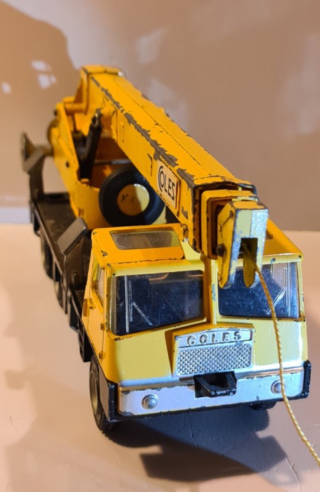 Macheta veche de colectie Dinky Toys (Meccano), macara / autocamion / utilaj greu Coles Hydra Truck 150T, anii '60-'70, England