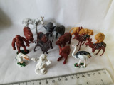 bnk jc Singapore - lot 16 figurine fauna salbatica