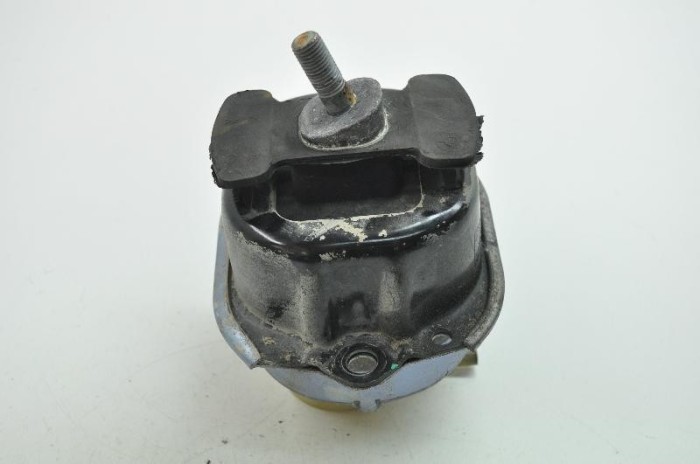 Suport motor st&acirc;nga BMW X5 F15, F85 2015 3071553