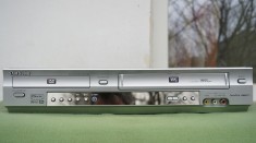 Video recorder VHS combo cu DVD player Samasung SV-DVD640 DEFECT