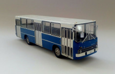 Macheta autobuz Ikarus 260 - Masini de legenda - Polonia scara 1:72 foto