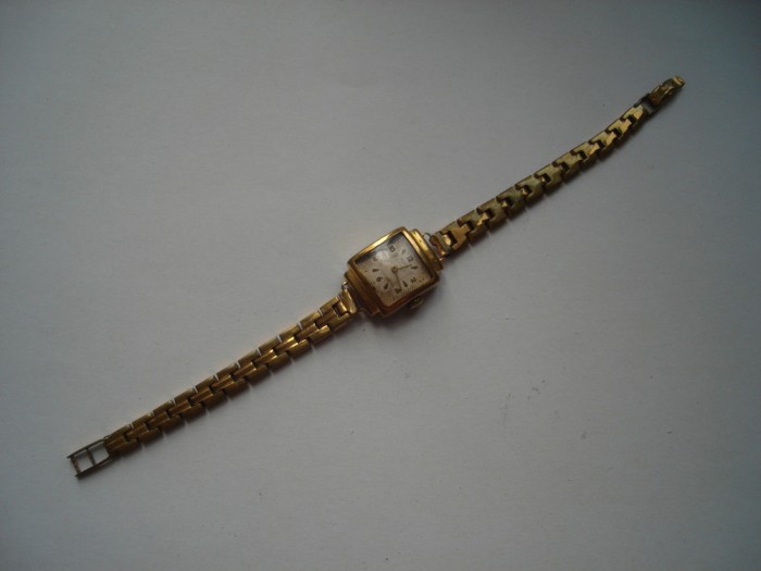 Ceas dame mecanic Zarja 16 jewels, carcasa aurita Au 12.5, functioneaza