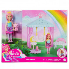 Set cu Papusa, leagan si animalut Barbie Dreamtopia Chelsea, HLC27