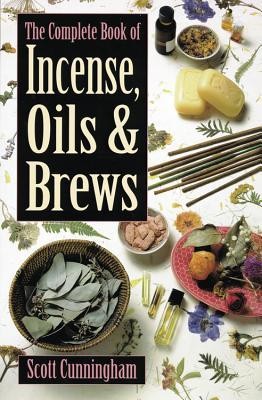 The Complete Book of Incense, Oils &amp;amp; Brews foto